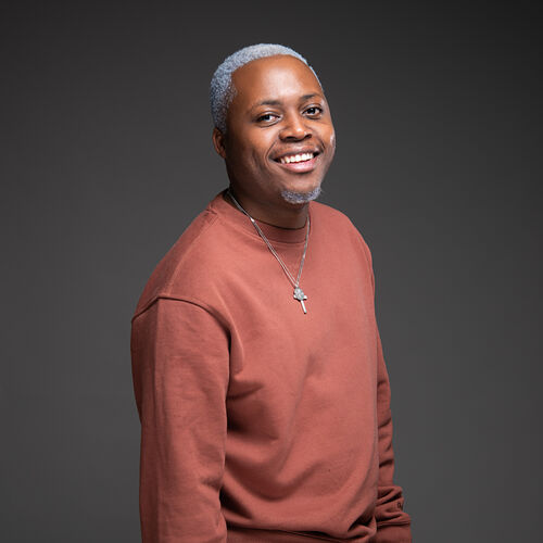 Kelvin Momo: O Pioneiro do Private School Amapiano Que Mudou a Forma de Ouvir Música na África do Sul